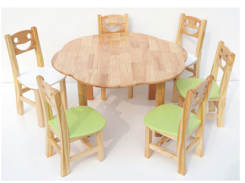 0606幼儿园儿童实木橡木花瓣形6人员桌椅